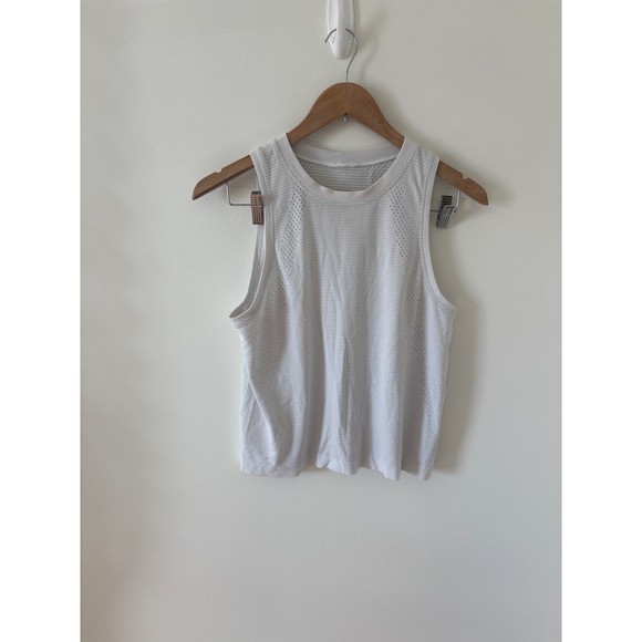 lululemon athletica Tops - Lululemon Breeze By Muscle Tank Size 6
